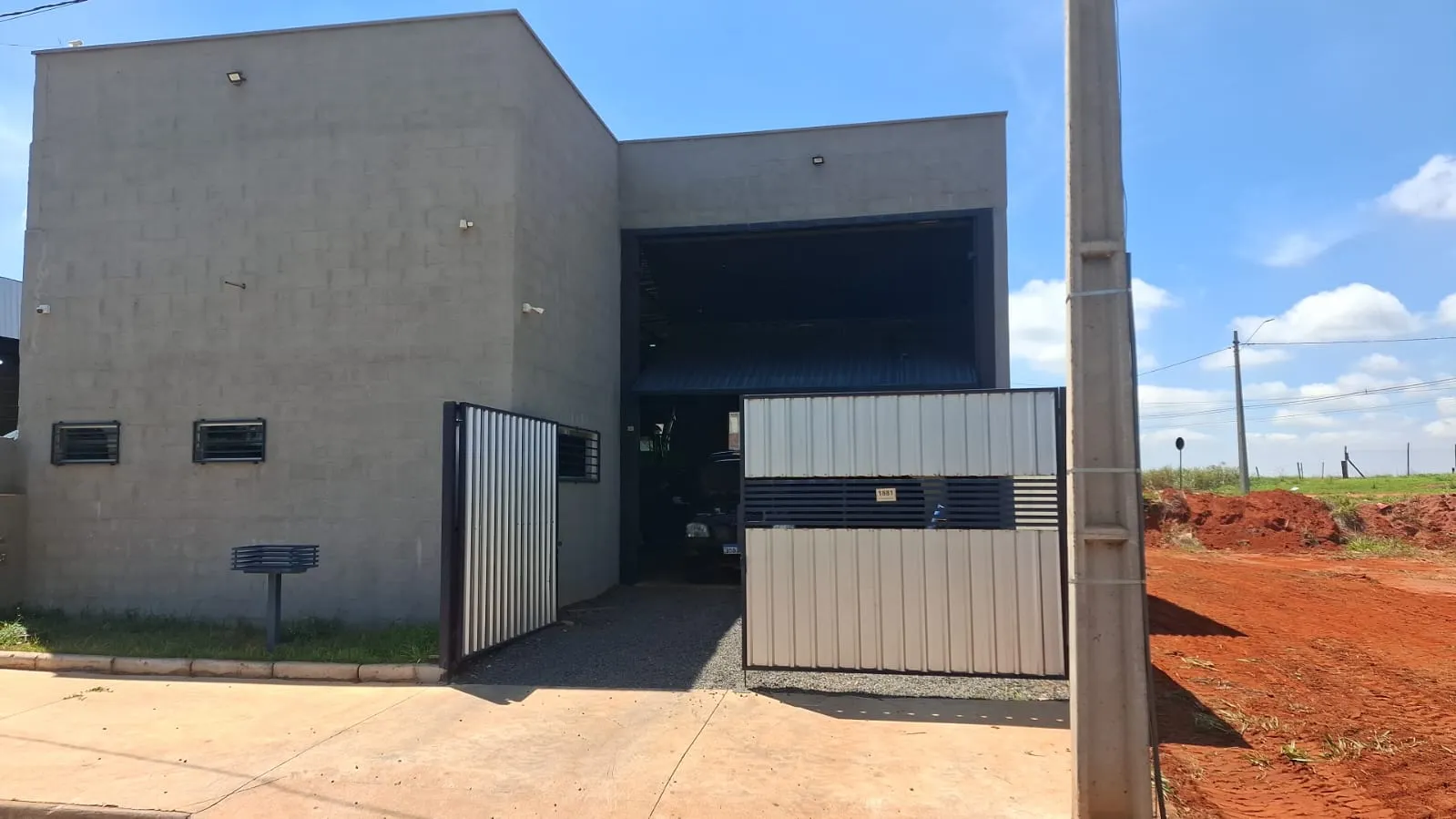 Fachada da oficina V.N MAQ em Votuporanga