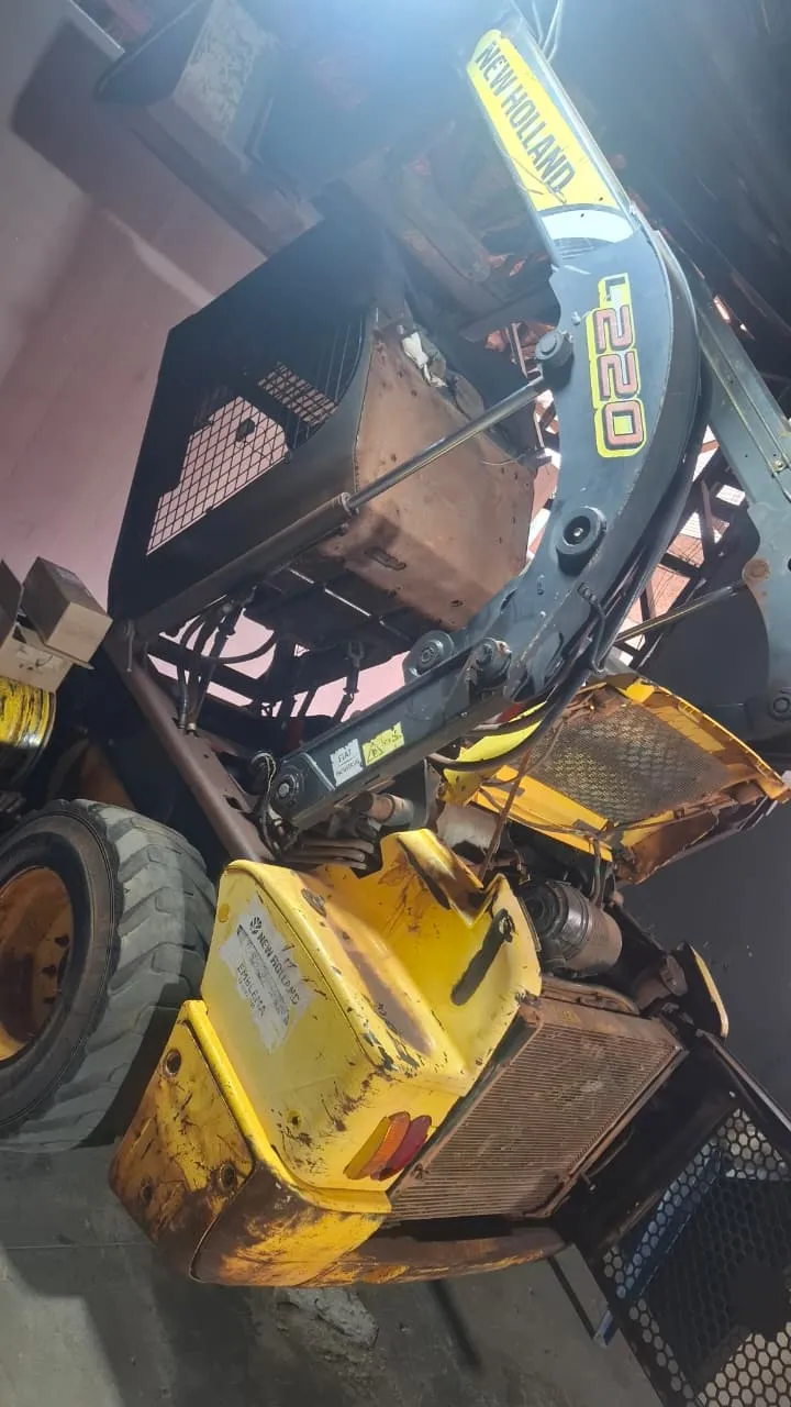 Mini Pá Carregadeira